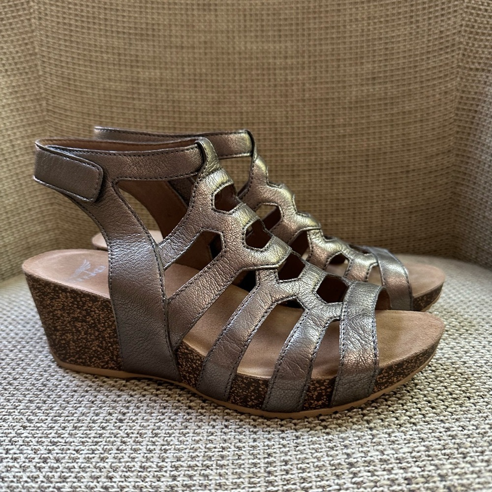 Women's Dansko Selina Wedge Sandal Nappa Leather - EUC